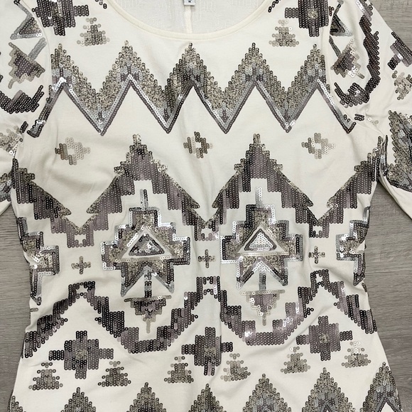 Express Cream and Silver Sheath Dress 3/4 Sleeve Crew Neck - Picture 2 of 4